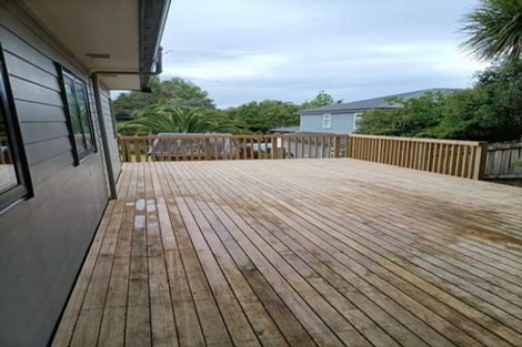 Photo of property in 48 Tauhinu Road, Greenhithe, Auckland, 0632