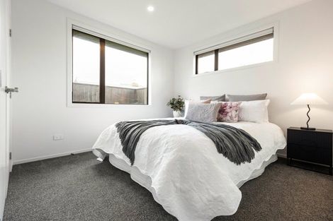 Photo of property in 2/9 Kingsley Street, Saint Andrews, Hamilton, 3200