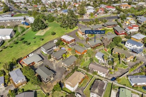 Photo of property in 12/76 Target Road, Totara Vale, Auckland, 0629