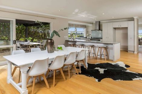 Photo of property in 197 Millwater Parkway, Silverdale, 0932