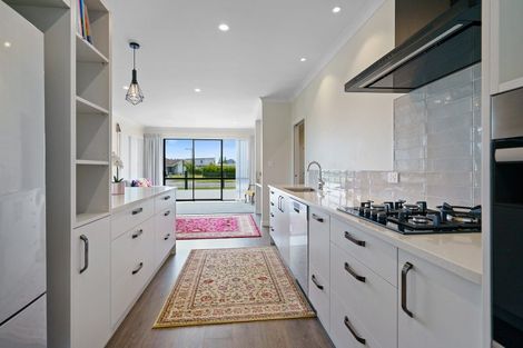 Photo of property in 22 Carnation Court, Cambridge, 3434