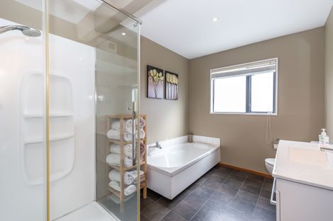 Photo of property in 2/8 Herbs Place, Cashmere, Christchurch, 8022