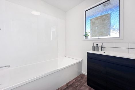 Photo of property in 18 Shetland Street, Woolston, Christchurch, 8062