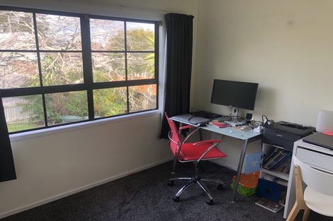 Photo of property in 7 Seaglen Place, Botany Downs, Auckland, 2010