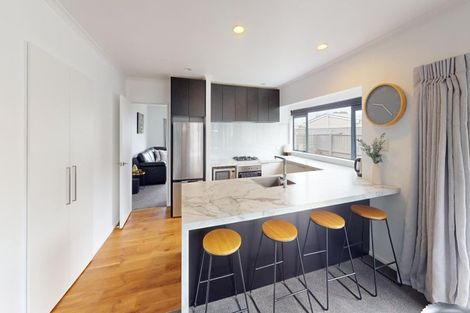 Photo of property in 2 Pinedale Parade, Milson, Palmerston North, 4414