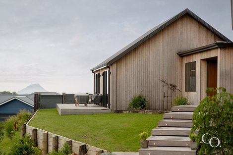 Photo of property in 42 Te Auhi Way, Welcome Bay, Tauranga, 3112