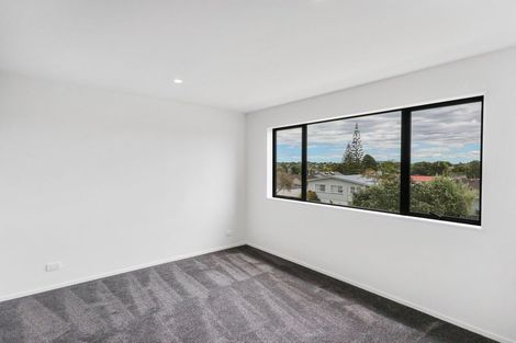 Photo of property in 1b Malvina Place, Bucklands Beach, Auckland, 2014