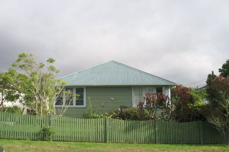 Photo of property in 12 Stephen Street, Johnsonville, Wellington, 6037