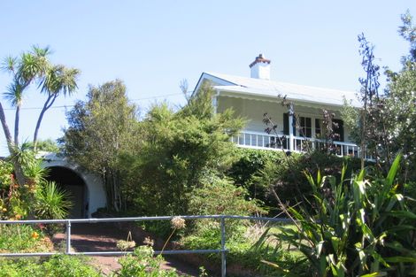 Photo of property in 91 Castor Bay Road, Castor Bay, Auckland, 0620