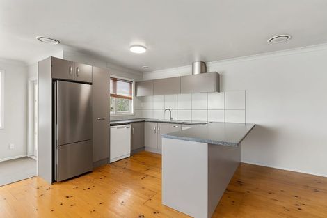 Photo of property in 1 Cedar Place, Hillcrest, Hamilton, 3216