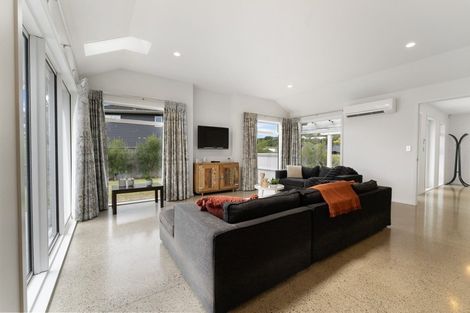 Photo of property in 46 Resolution Drive, Whitby, Porirua, 5024