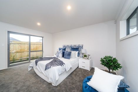 Photo of property in 48 Weston Avenue, Roslyn, Palmerston North, 4414