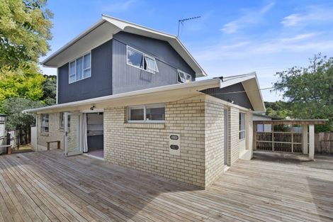 Photo of property in 4 Parvin Place, Pukekohe, 2120