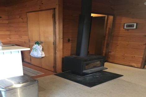 Photo of property in 6 Aries Place, Kawaha Point, Rotorua, 3010