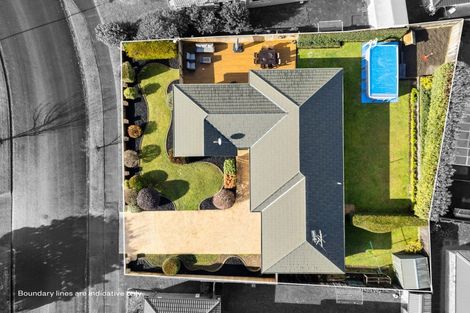 Photo of property in 10 Cairns Crescent, Rototuna, Hamilton, 3210