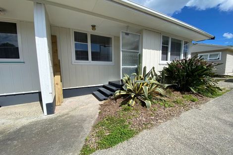 Photo of property in 2/49 Miro Street, New Lynn, Auckland, 0600