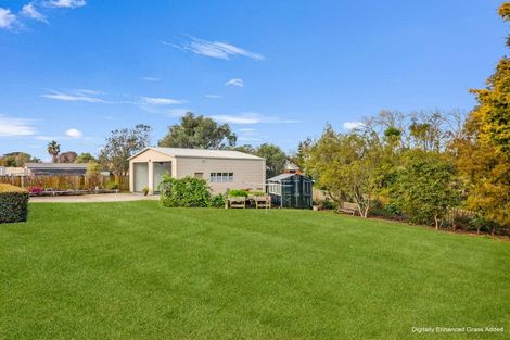 Photo of property in 15 Awaroa Stream Drive, Waiuku, 2123