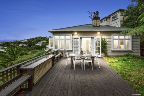 Photo of property in 4 Raroa Crescent, Northland, Wellington, 6012