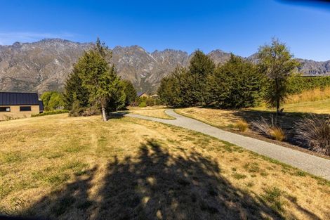 Photo of property in 25 Rannoch Drive, Jacks Point, Queenstown, 9371
