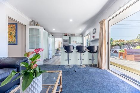 Photo of property in 132b Raumati Road, Raumati Beach, Paraparaumu, 5032