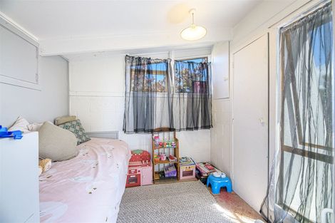 Photo of property in 114 Woodglen Road, Glen Eden, Auckland, 0602