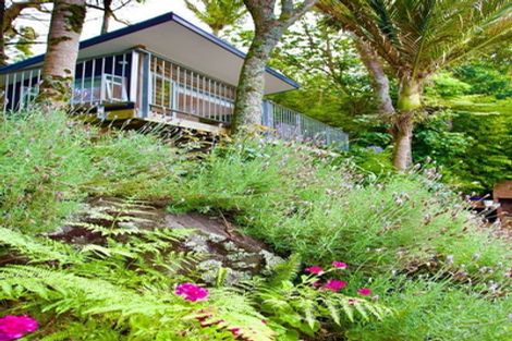 Photo of property in 14 Tinopai Road, Titirangi, Auckland, 0604