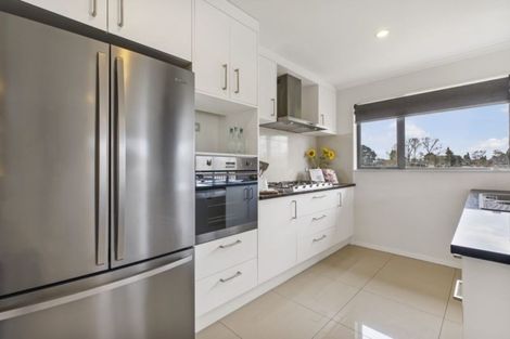 Photo of property in 2f Wood Street, Papakura, 2110