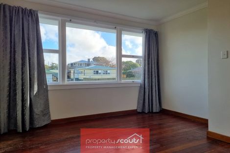 Photo of property in 5 Pembroke Street, Westown, New Plymouth, 4310