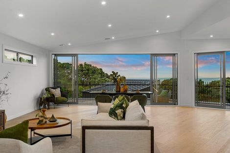 Photo of property in 61a Churchill Road, Murrays Bay, Auckland, 0630