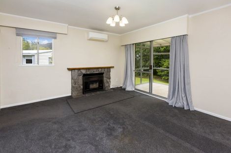 Photo of property in 20a Blue Mountains Road, Silverstream, Upper Hutt, 5019