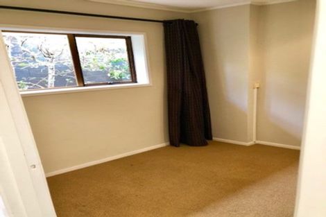 Photo of property in 2/32 Merani Street, Narrow Neck, Auckland, 0622