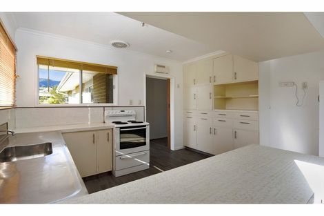 Photo of property in 16 Kipling Crescent, Stoke, Nelson, 7011