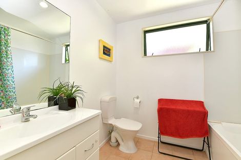 Photo of property in 19 Nelson Street, Helensville, 0800