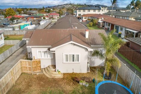 Photo of property in 96 Harris Street, Pukekohe, 2120