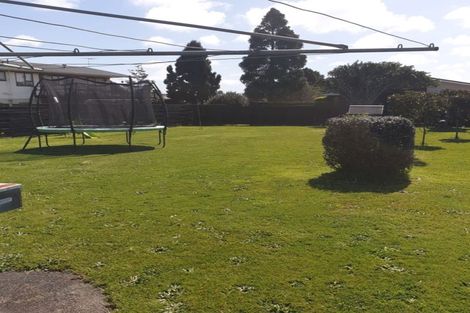 Photo of property in 126 Racecourse Road, Waiuku, 2123