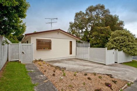 Photo of property in 1 Hellyers Street, Birkdale, Auckland, 0626
