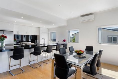 Photo of property in 31a Beechwood Road, Rothesay Bay, Auckland, 0630