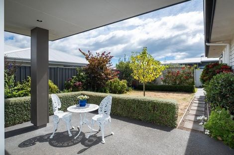 Photo of property in 8 Te Heipora Place, Havelock North, 4130