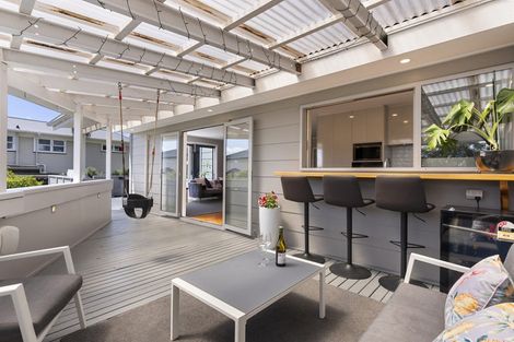 Photo of property in 14 Coates Road, Cockle Bay, Auckland, 2014