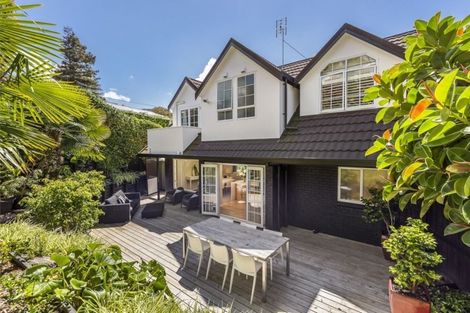 Photo of property in 1/48 Seaton Road, Murrays Bay, Auckland, 0630