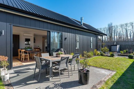 Photo of property in 42 Orchard Road, Greytown, 5712