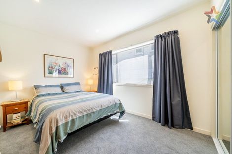 Photo of property in 6 Puriri Street, Eastbourne, Lower Hutt, 5013