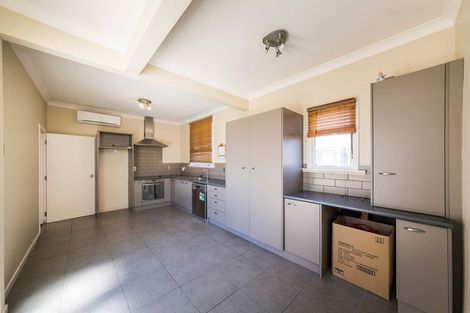 Photo of property in 629 Featherston Street, Roslyn, Palmerston North, 4414