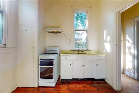 Photo of property in 33 Nairn Street, Mount Cook, Wellington, 6011