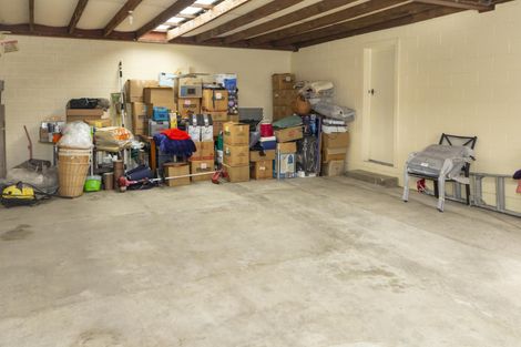 Photo of property in 73 Stuart Street, Holmes Hill, Oamaru, 9401