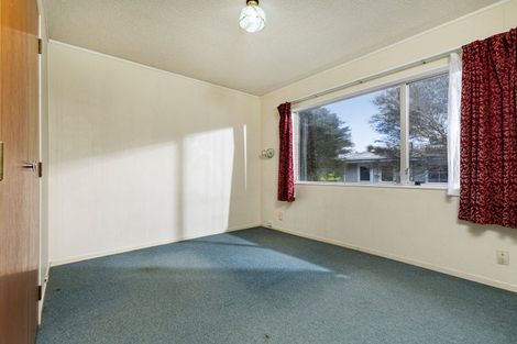 Photo of property in 1/21 Takapu Street, Henderson, Auckland, 0612