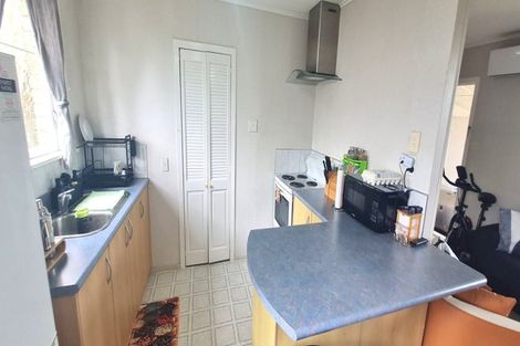 Photo of property in 2/42 Regent Street, Papatoetoe, Auckland, 2025