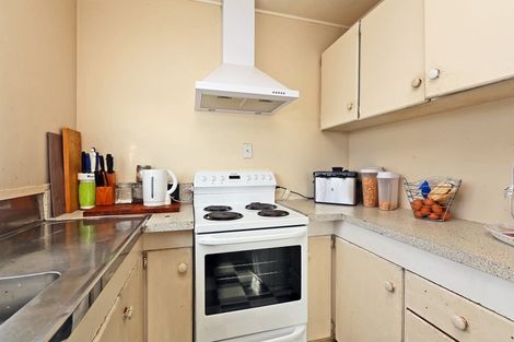 Photo of property in 323 Flaxmere Avenue, Flaxmere, Hastings, 4120