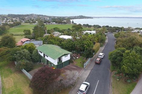 Photo of property in 134 Stanmore Bay Road, Stanmore Bay, Whangaparaoa, 0932