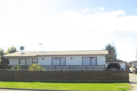 Photo of property in 27 Totara Street, Edgecumbe, 3120